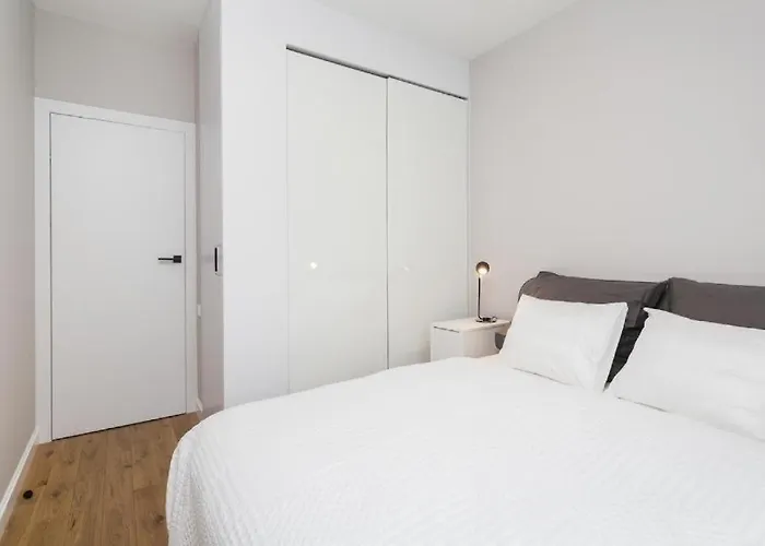 Urban - Great Location - Center - Mennica 41 Daire Varşova